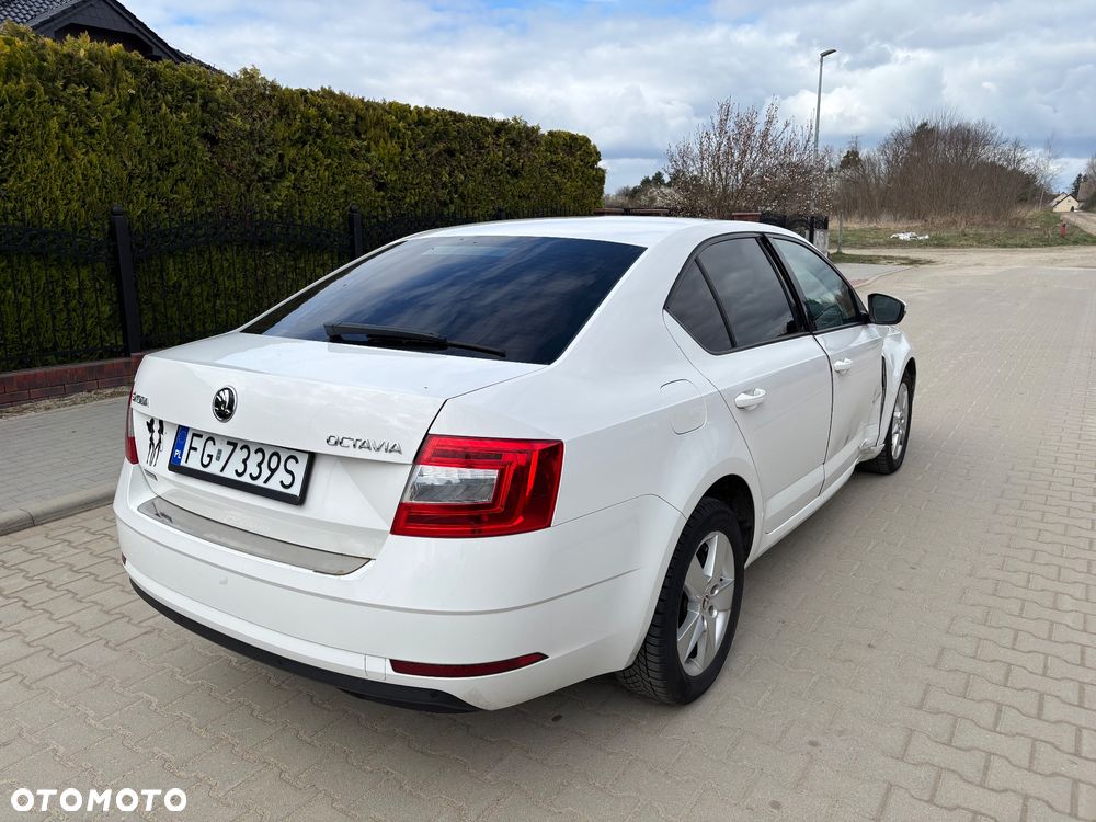Skoda Octavia 2.0 TDI Edition - 4