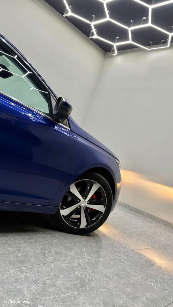 Peugeot 308 1.5 BlueHDi Allure Pack EAT8 - 8