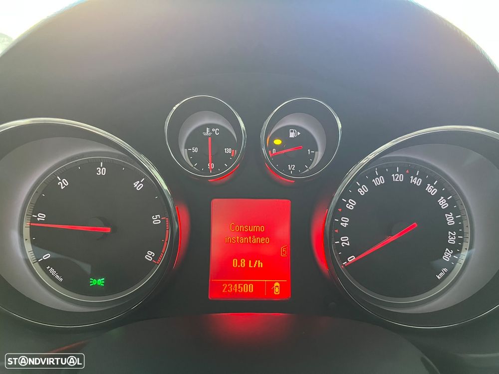 Opel Insignia Sports Tourer 2.0 CDTi Cosmo - 22
