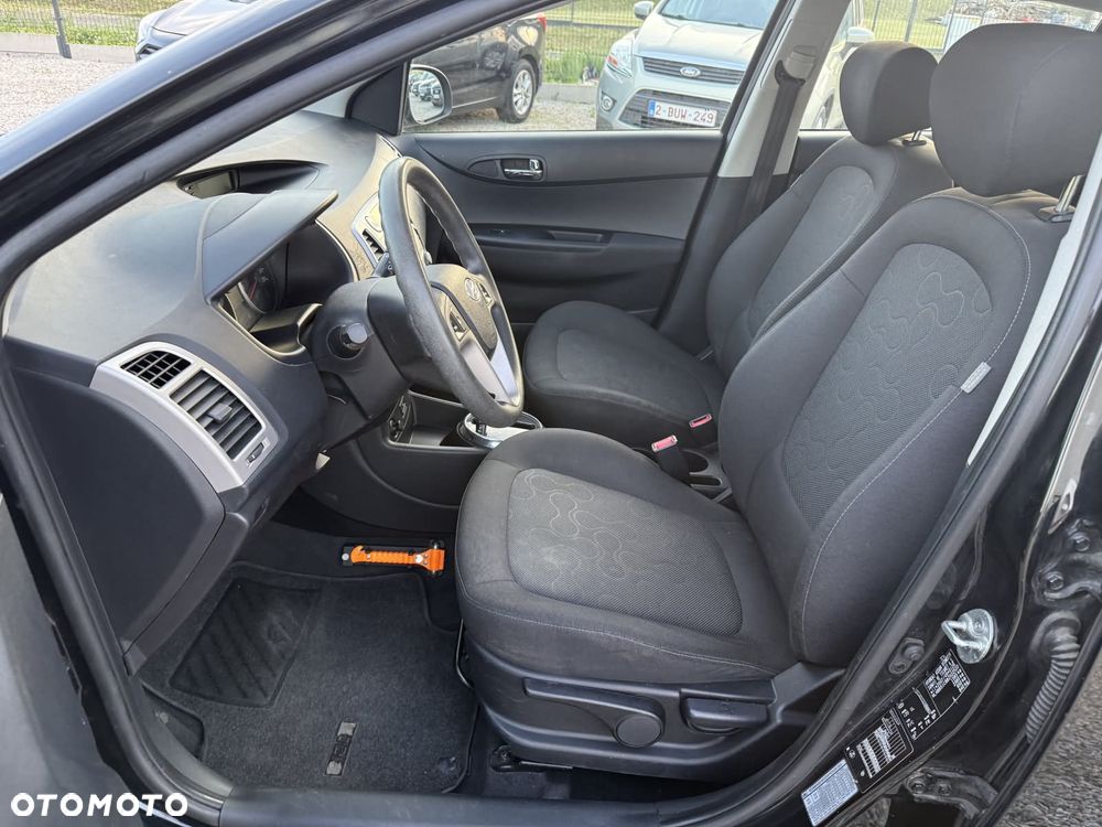 Hyundai i20 1.4 Automatik Comfort - 15