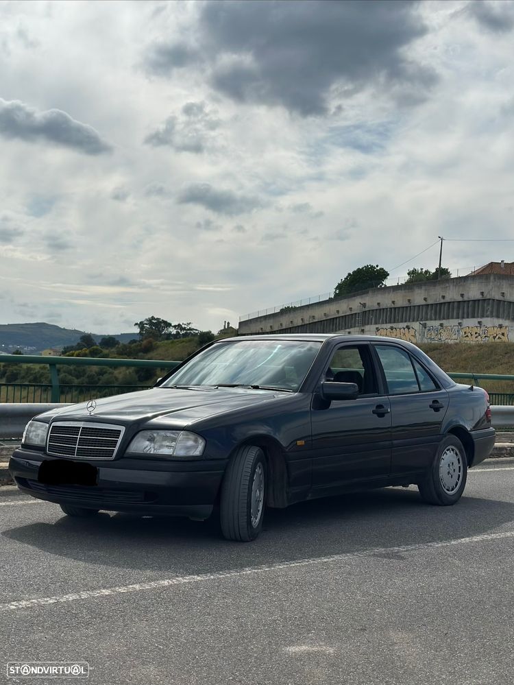 Mercedes-Benz C 220 D - 1