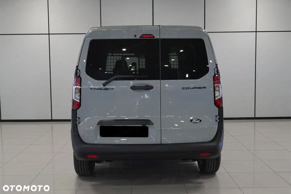 Ford Transit Courier - 7