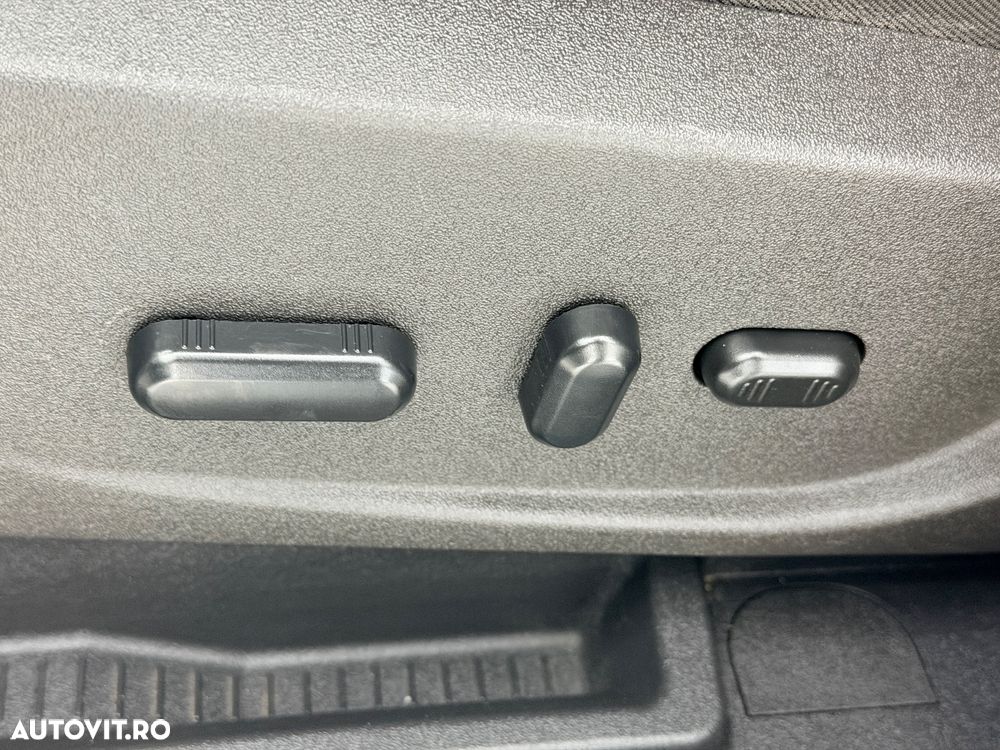 Ford Kuga 1.5 EcoBoost 2WD Trend - 11