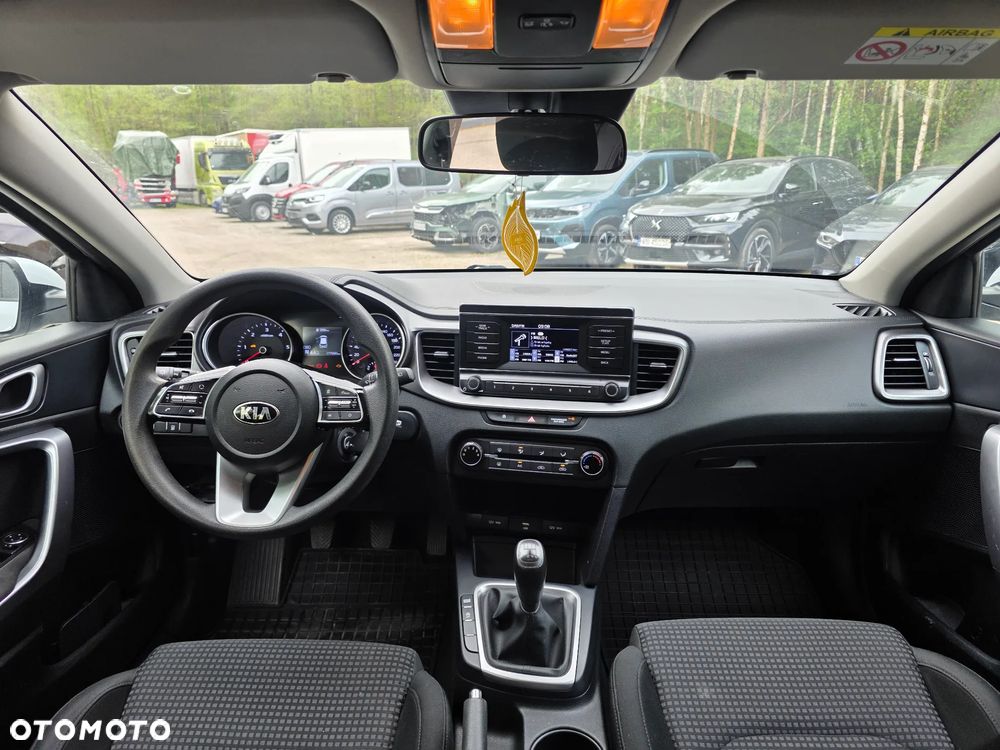 Kia Ceed 1.6 CRDi mHEV S - 14