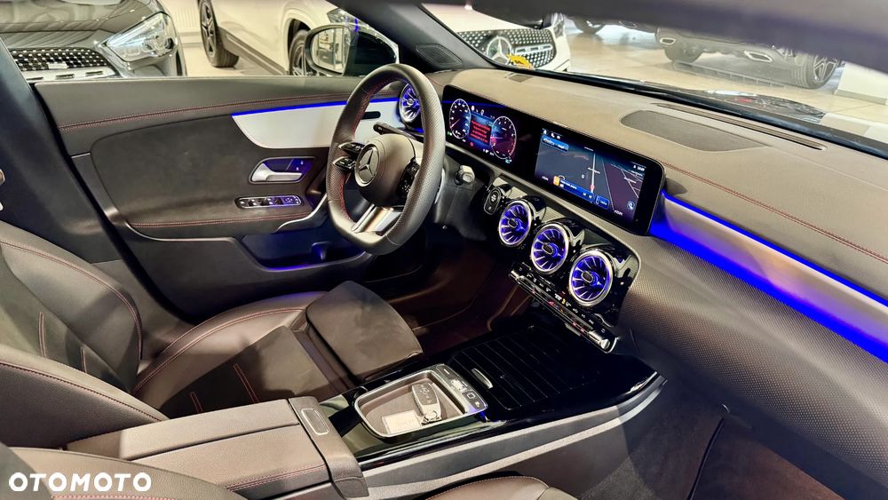 Mercedes-Benz CLA 200 mHEV AMG Line 7G-DCT - 30