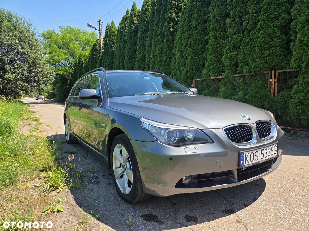 BMW Seria 5 525xi - 10