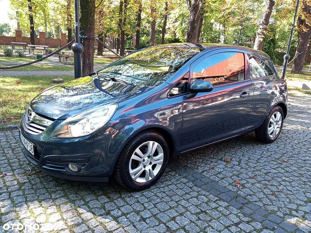 Opel Corsa 1.4 16V Cosmo - 1
