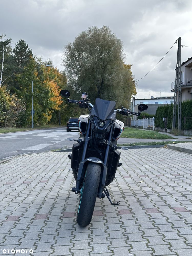 Yamaha MT - 11