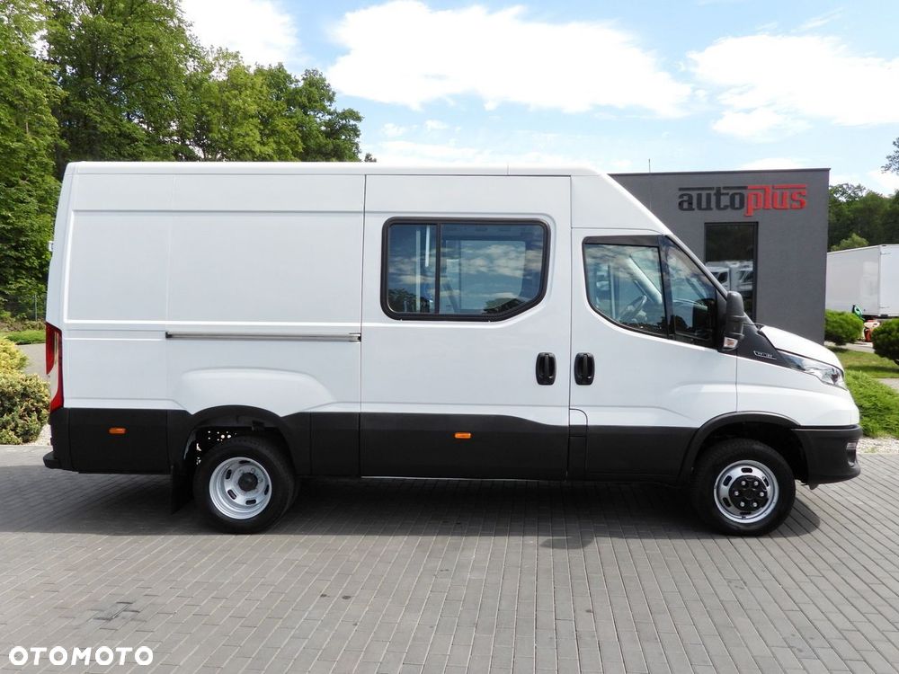 Iveco DAILY 35C16 FURGON BRYGADÓWKA 6 MIEJSC TEMPOMAT BLIŹNIACZE KOŁA KLIMATYZACJA  160KM - 8