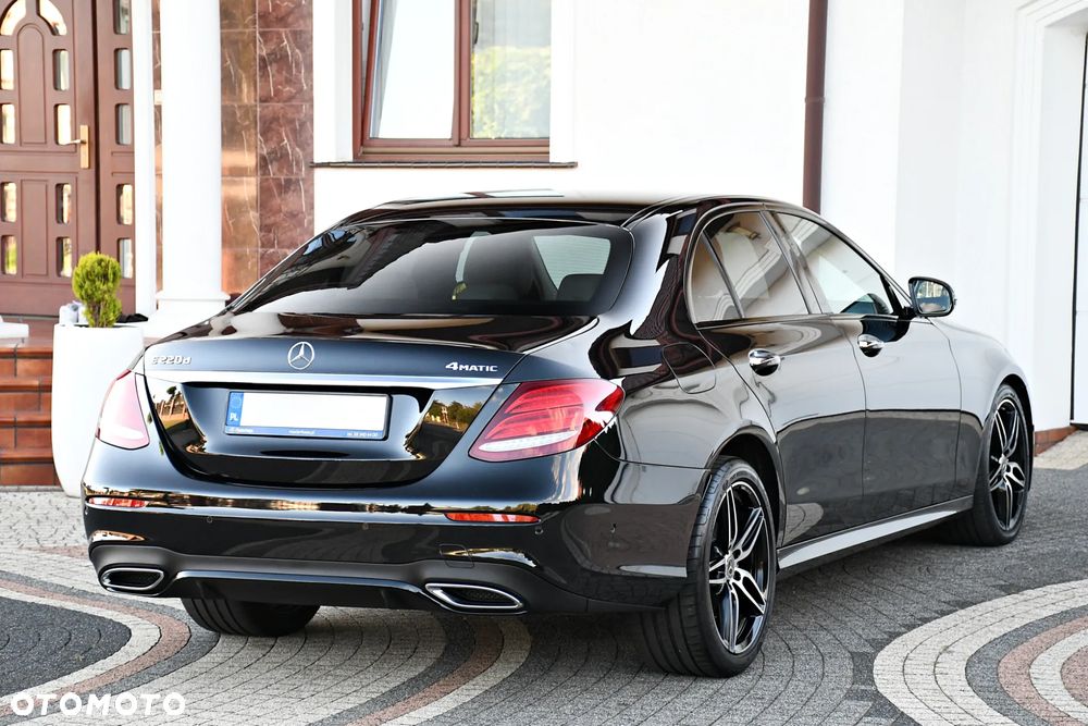Mercedes-Benz Klasa E 220 d 4-Matic Business Edition 9G-TRONIC - 13