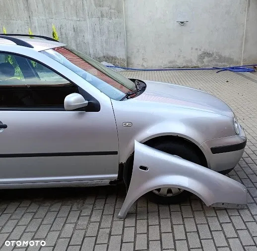 Volkswagen Golf - 3
