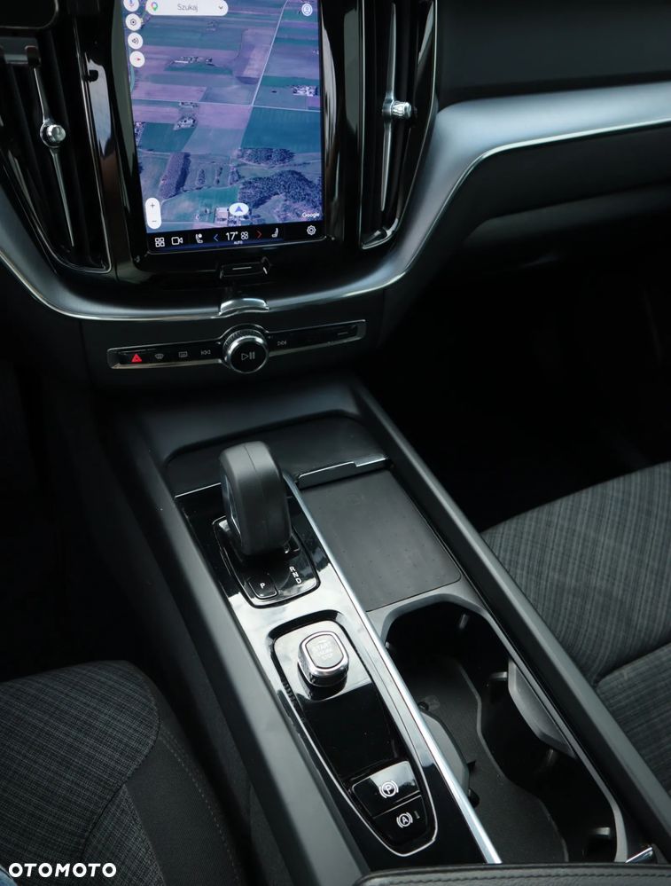 Volvo XC 60 B4 D AWD Geartronic Inscription - 19