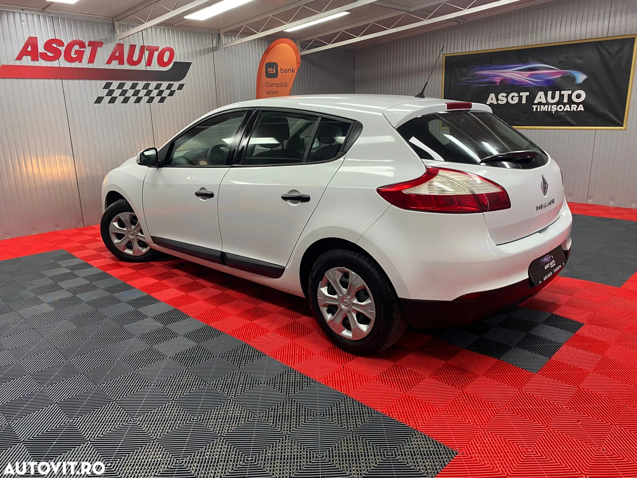 Renault Megane - 5