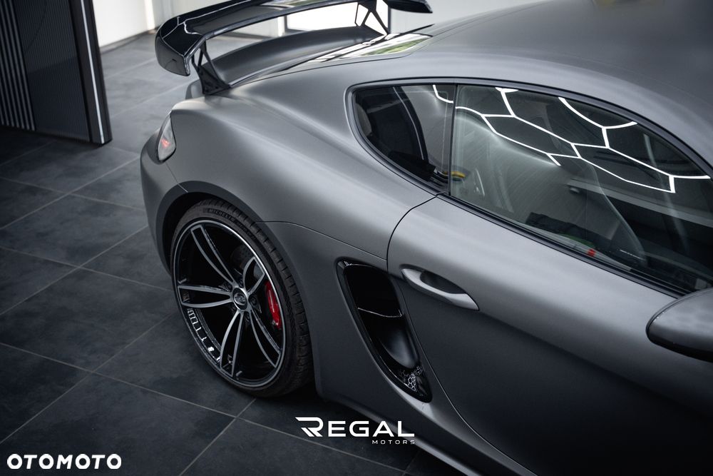 Porsche 718 Cayman - 7