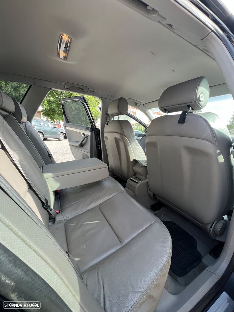 Audi A4 Avant 2.0 TDi - 14