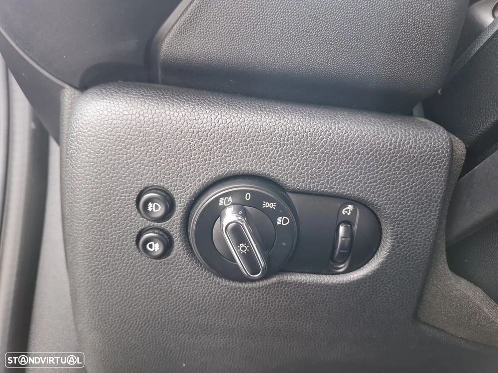 MINI 3 Portas Cooper SD Seven Chili - 29