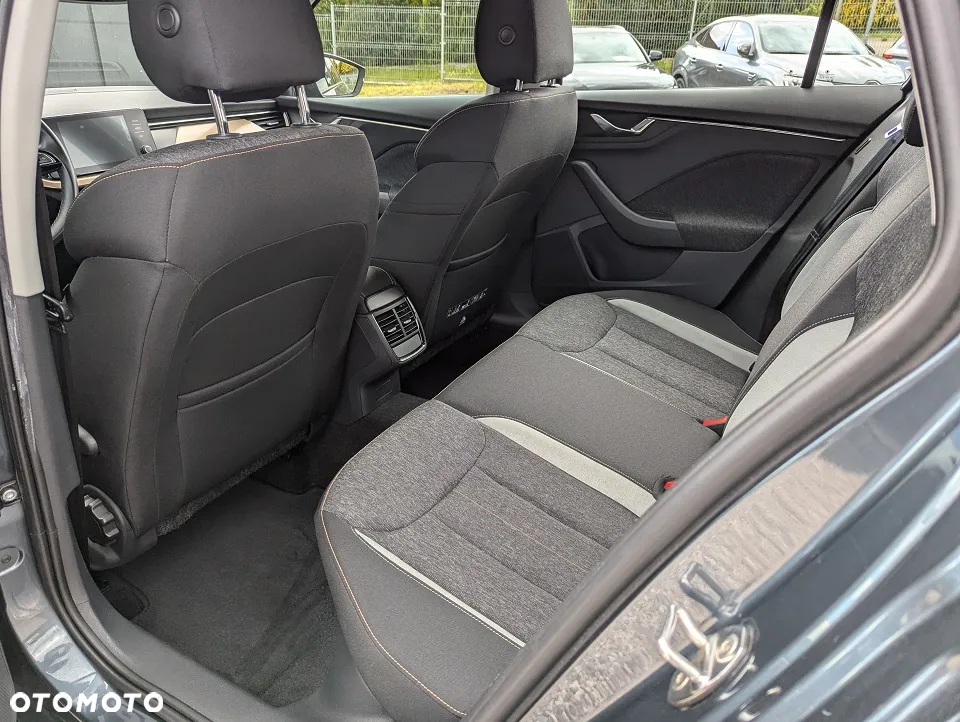 Skoda Kamiq 1.0 TSI Style - 31
