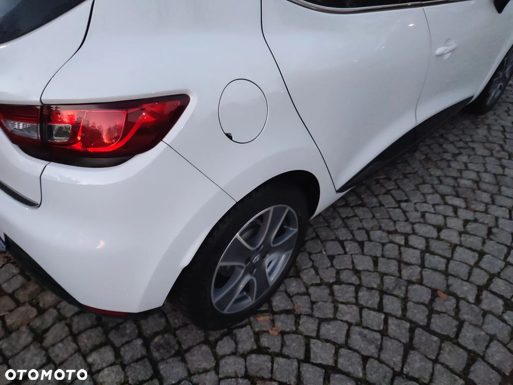 Renault Clio - 12