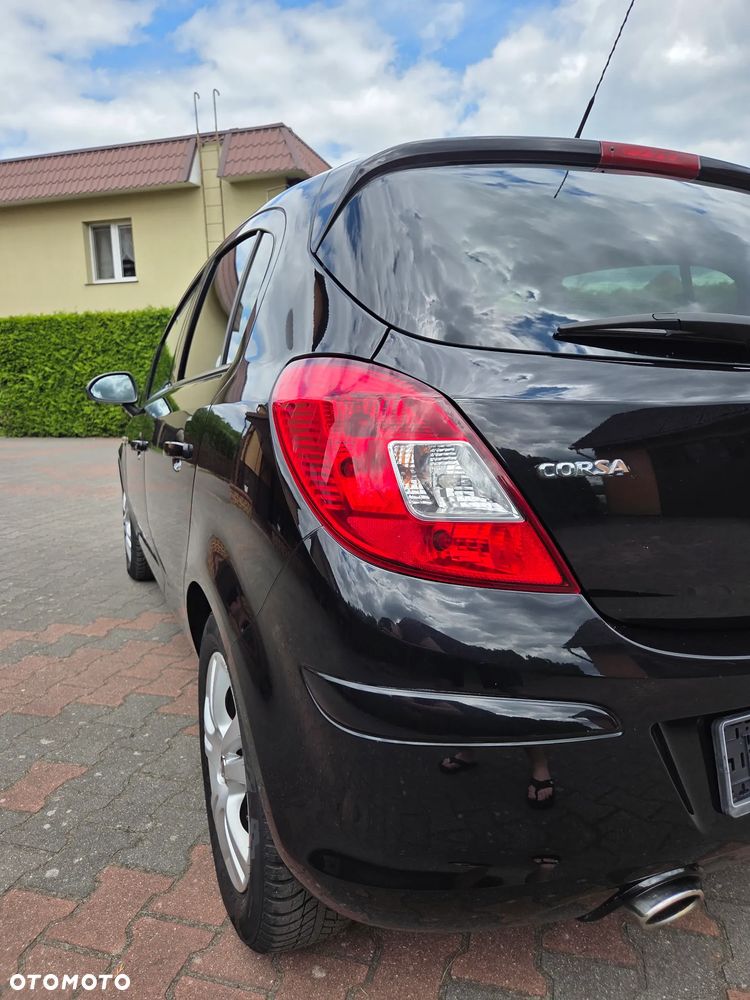 Opel Corsa 1.4 16V Satellite - 17