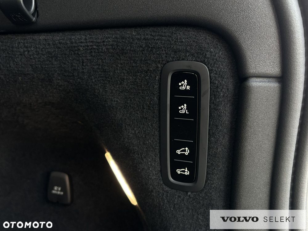 Volvo EX90 - 28
