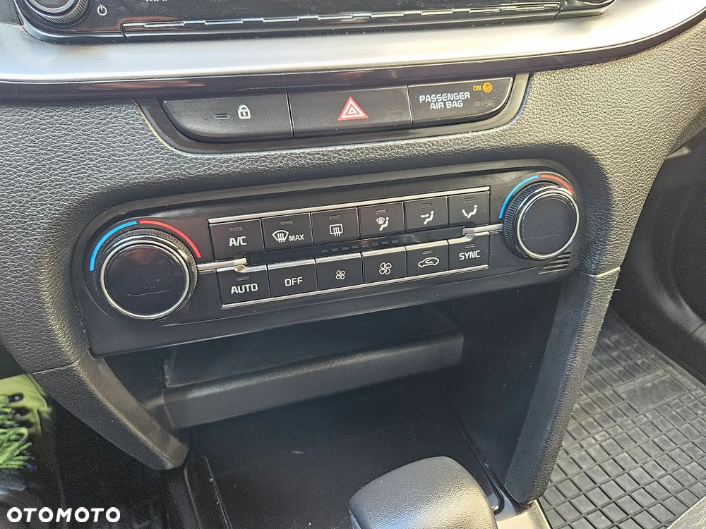 Kia XCeed - 19