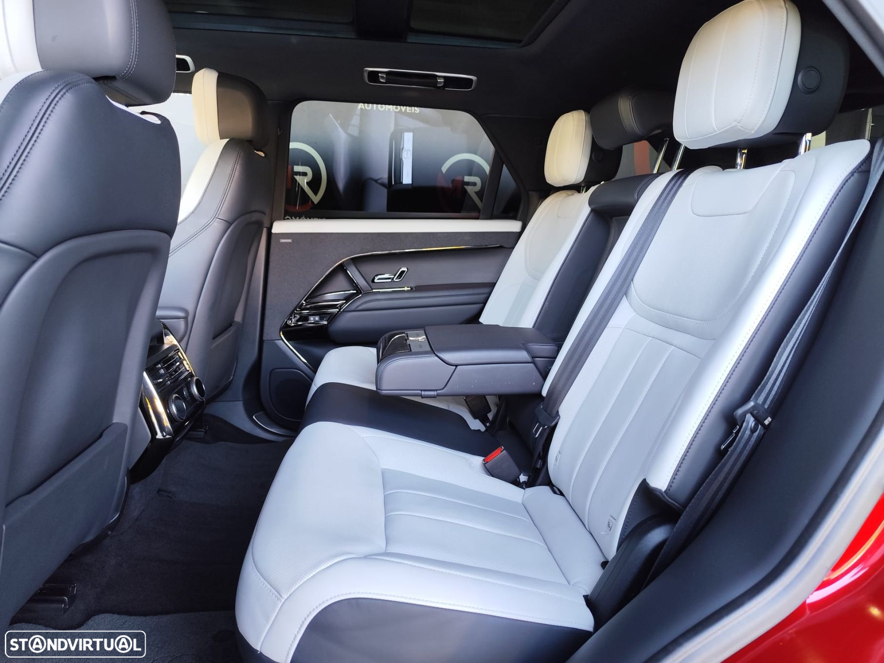 Land Rover Range Rover Sport - 38