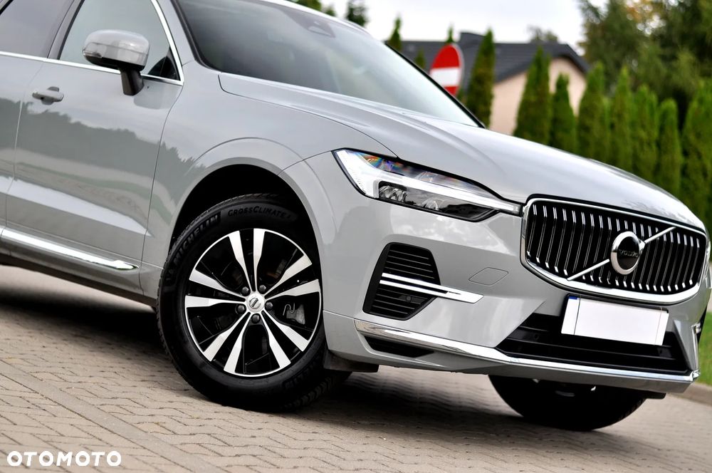 Volvo XC 60 T6 Plug-In Hybrid AWD Core - 10