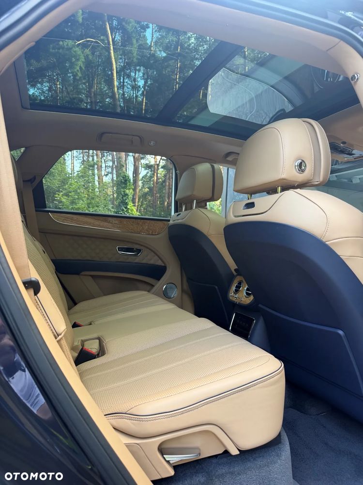 Bentley Bentayga V8 - 9