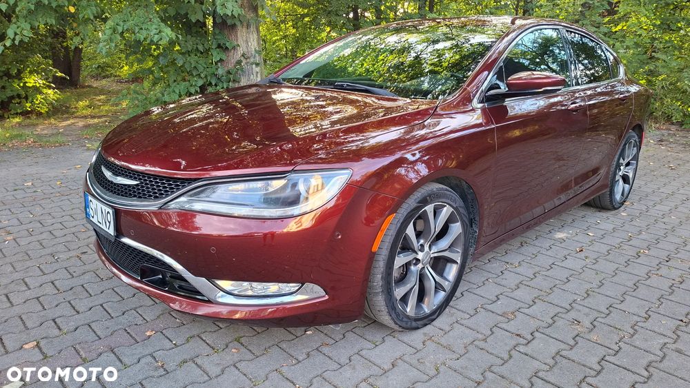 Chrysler 200 - 1