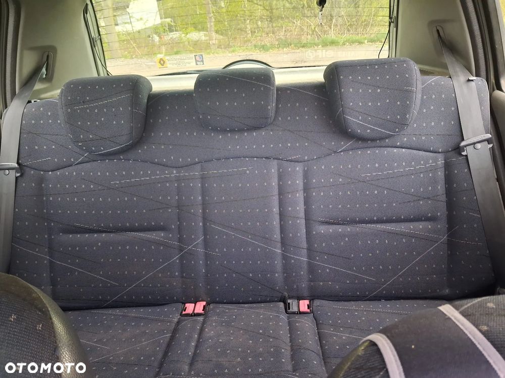 Renault Clio 1.2 Authentique - 6