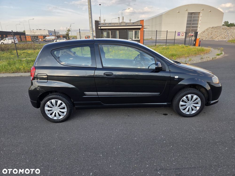 Chevrolet Aveo - 5
