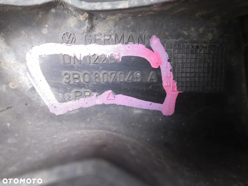 VW PASSAT B5 ŚLIZG MOCOWANIE ZDERZAKA LEWY PRZÓD 3B0807049A - 4