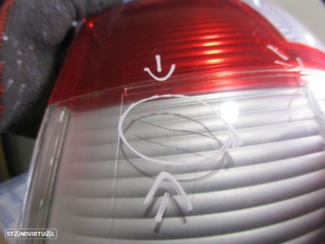 Farol Tras Stop3293 TOYOTA YARIS 2011 1.4 D4D 90CV 5 CINZA ESQ ORIGINAL Danificado - 6