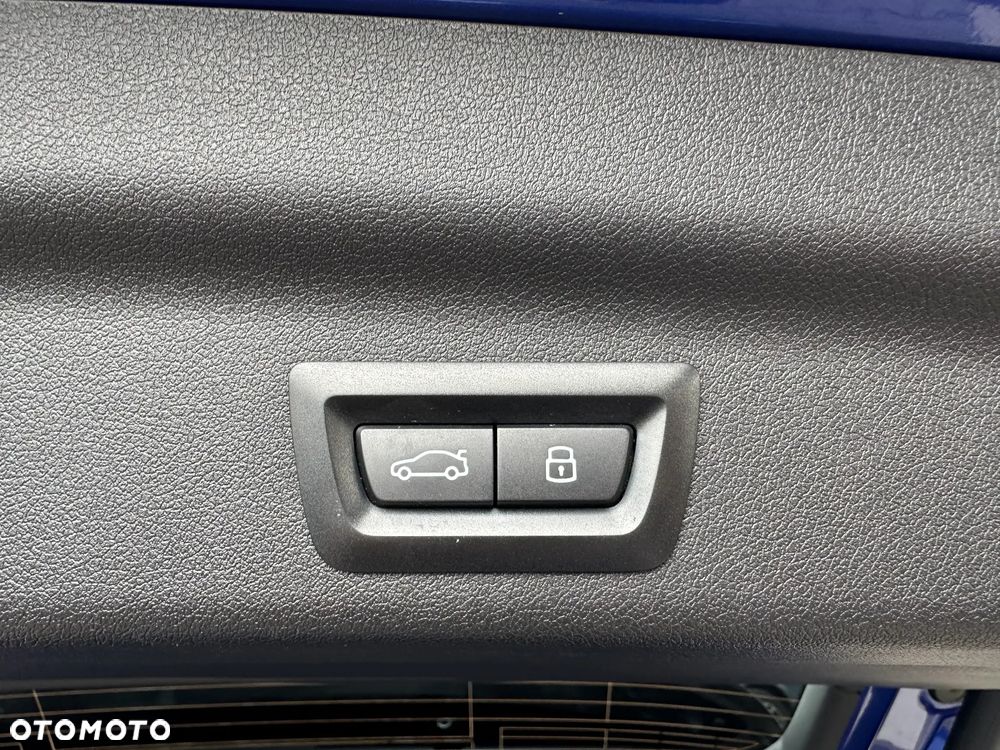 BMW X1 sDrive18d M Sport sport - 23