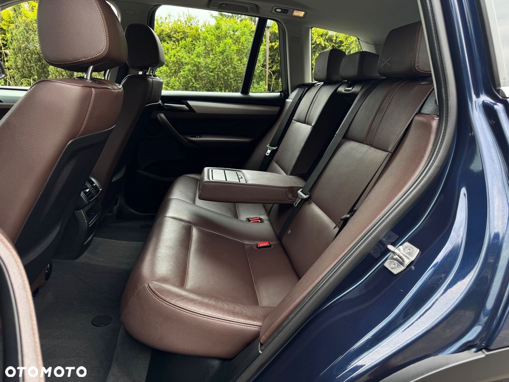 BMW X3 xDrive20d Advantage - 7