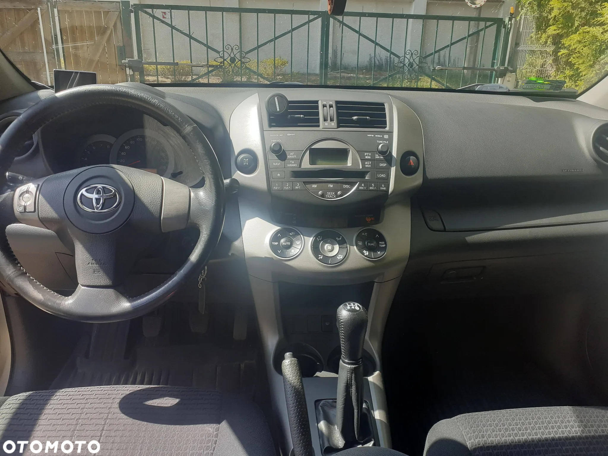 Toyota RAV4 - 3