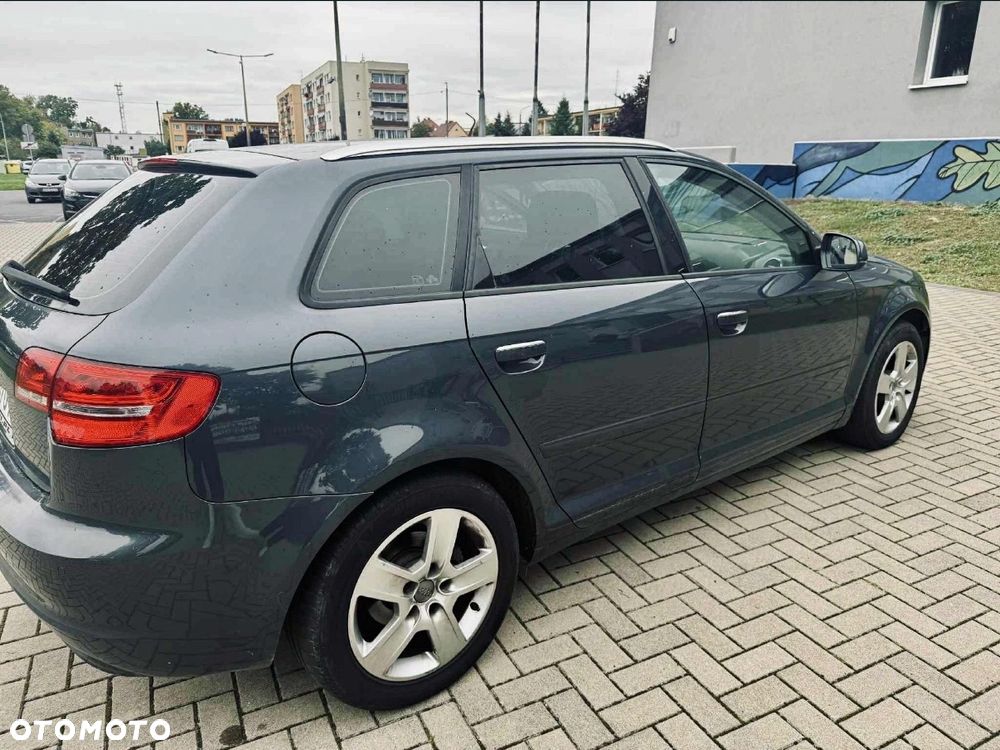 Audi A3 Sportback 2010 photo 5