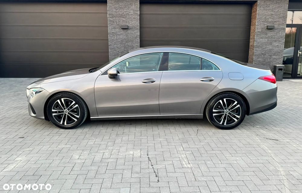 Mercedes-Benz CLA 200 Progressive 7G-DCT - 2