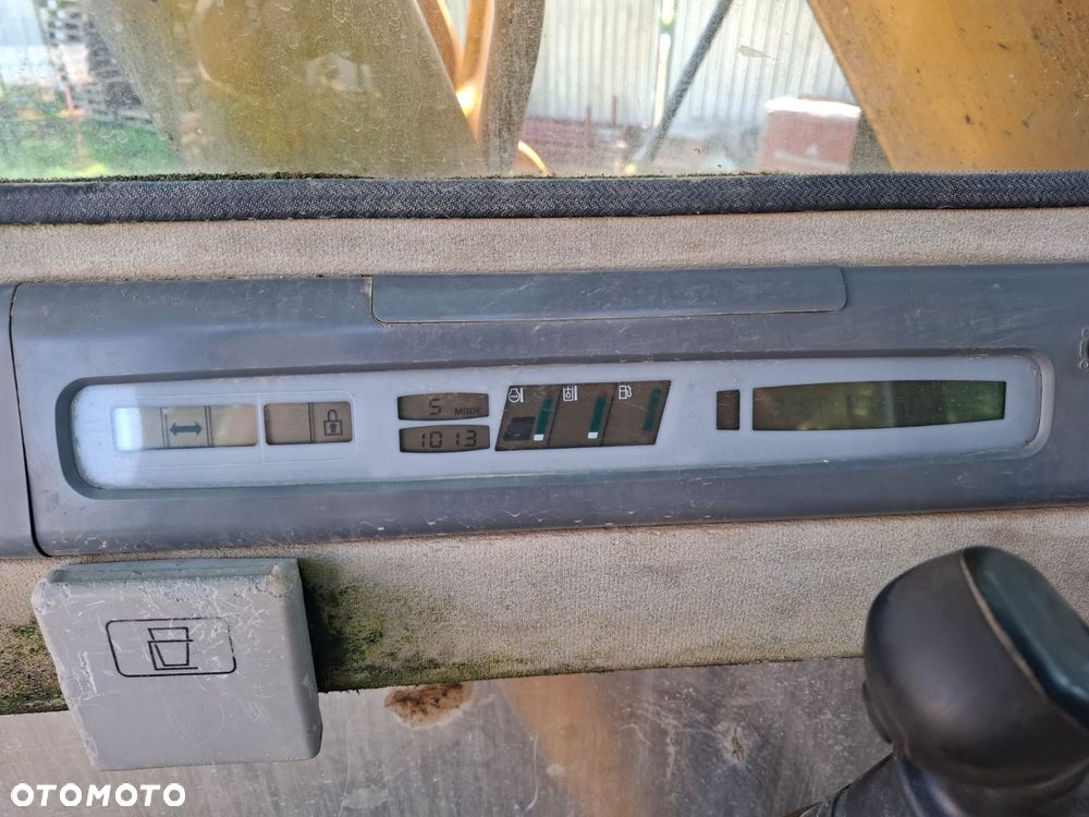 JCB JS 210L - 8