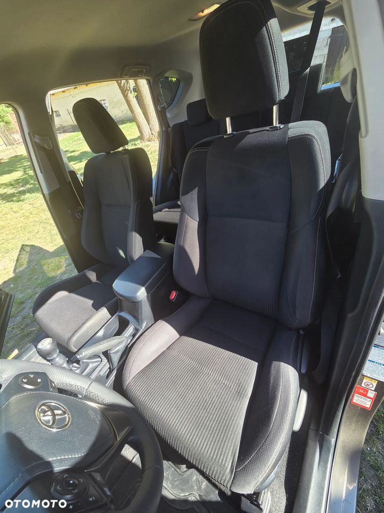 Toyota RAV4 2.0 Premium - 7