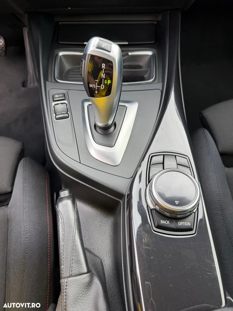 BMW Seria 2 220d Aut. Sport Line - 16