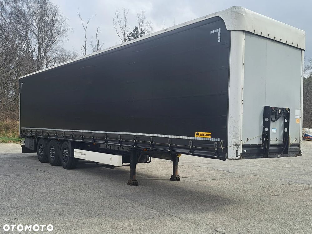 Schmitz Cargobull SCB - 7