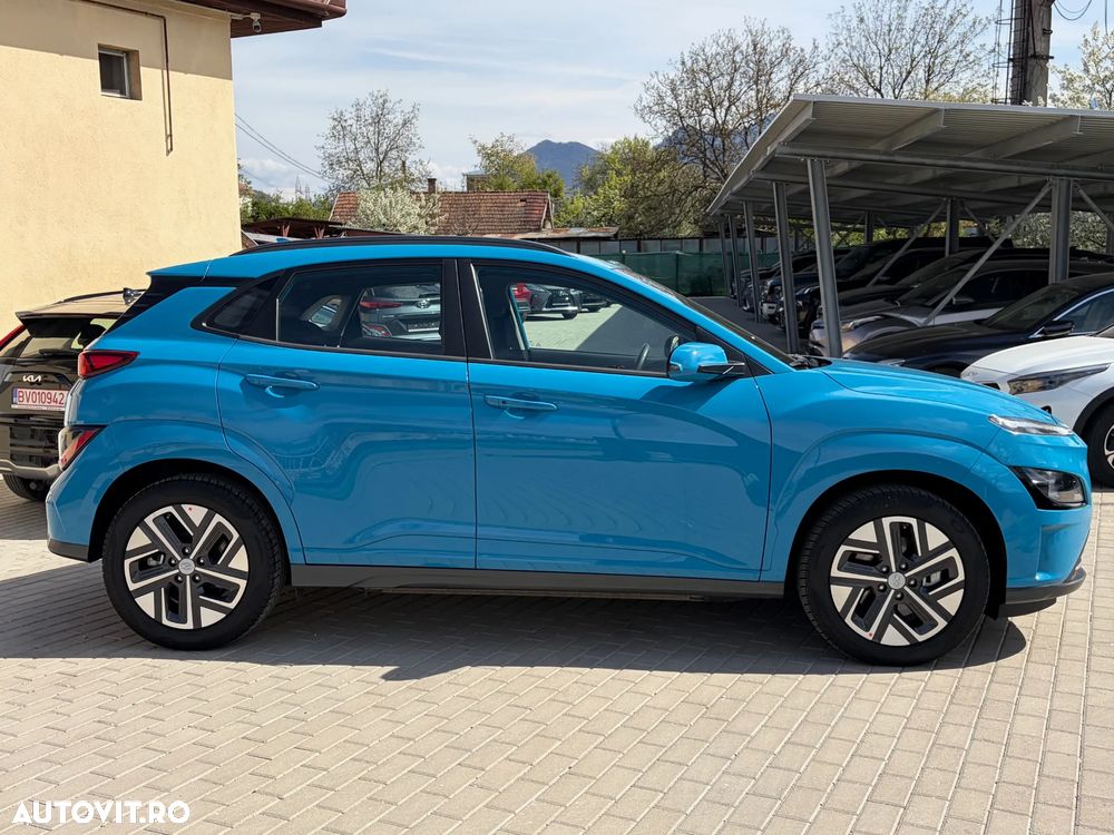 Hyundai KONA Select - 16