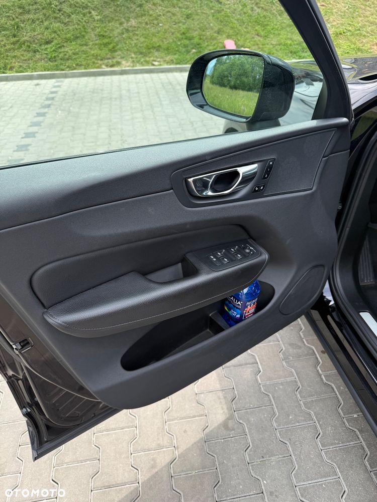 Volvo XC 60 B4 D AWD R-Design - 15