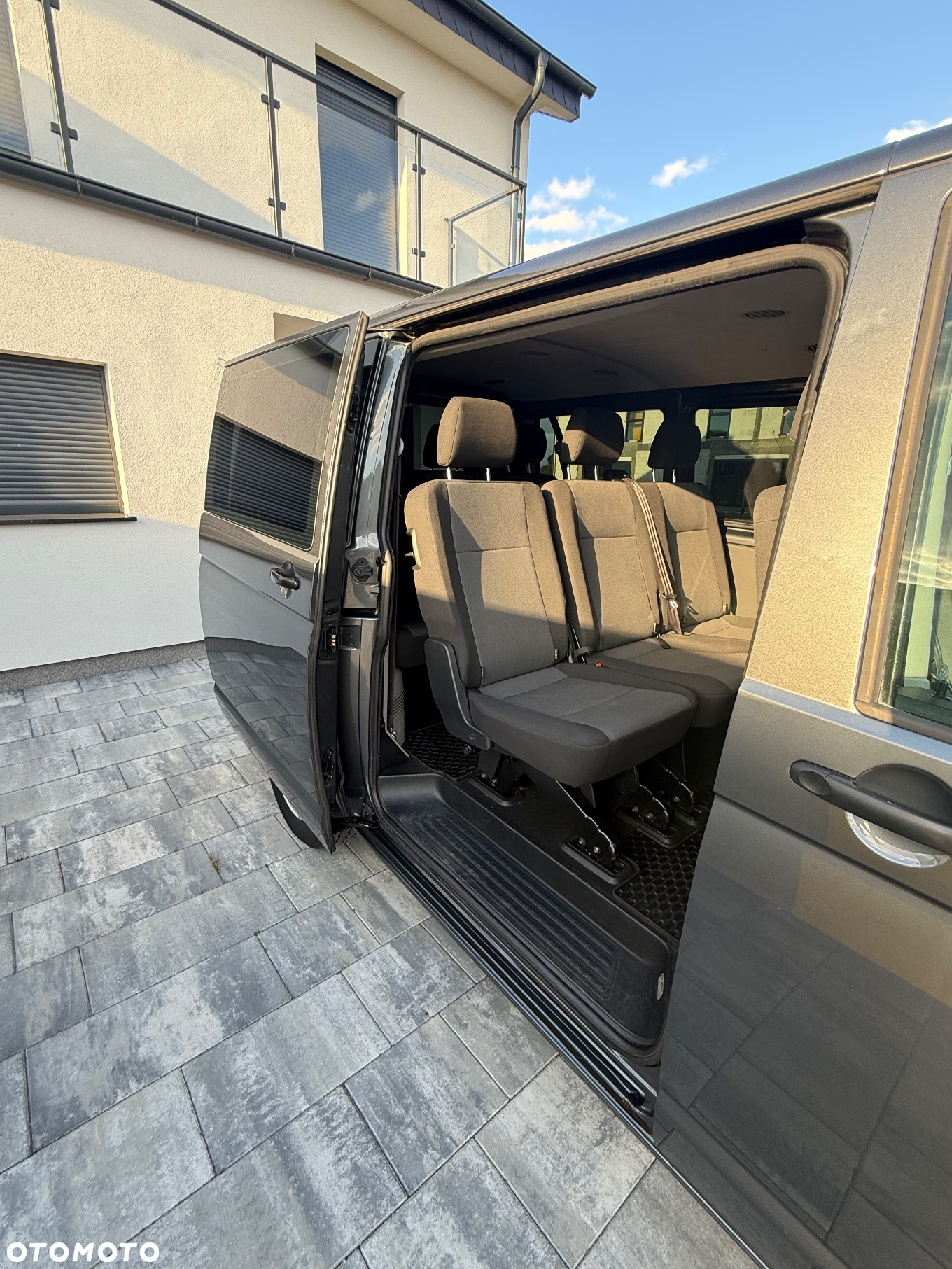 Volkswagen Transporter T6 TDI L1H1 - 12