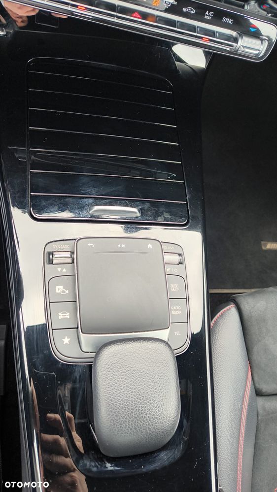 Mercedes-Benz CLA 220 d 8G-DCT - 20