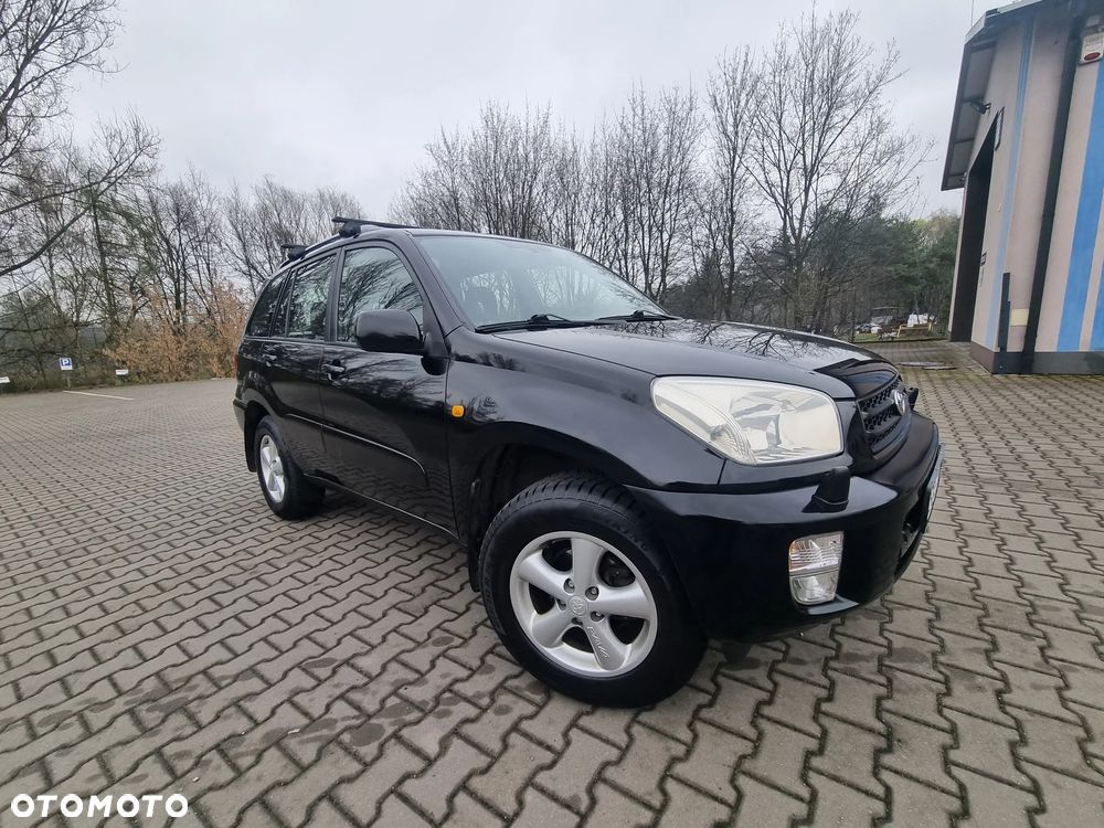Toyota RAV4 2.0 VVT-i 4x4 - 4