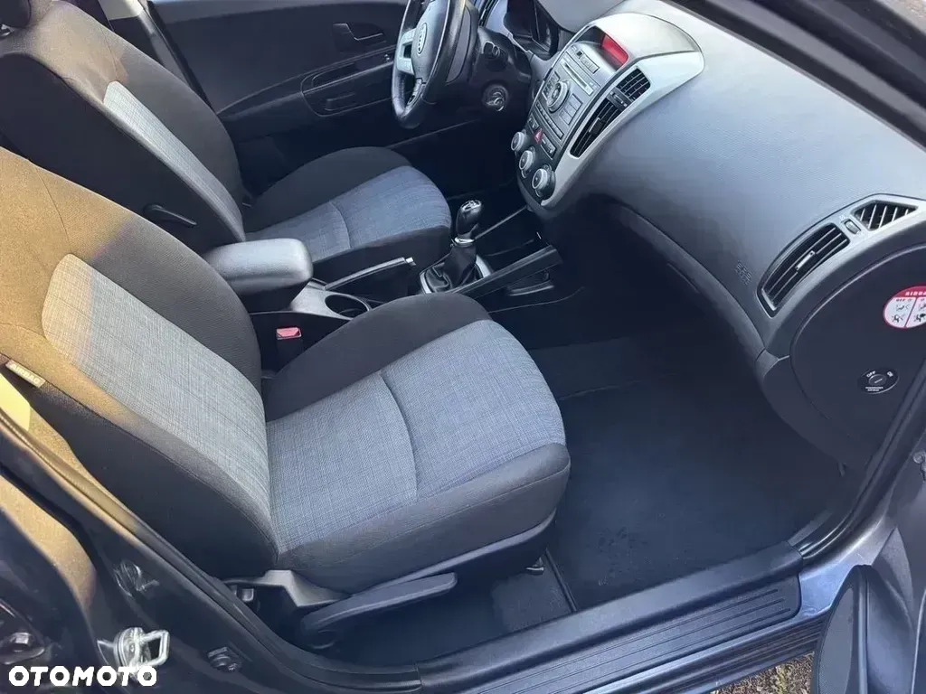 Kia Ceed Cee'd 1.4 Comfort - 14