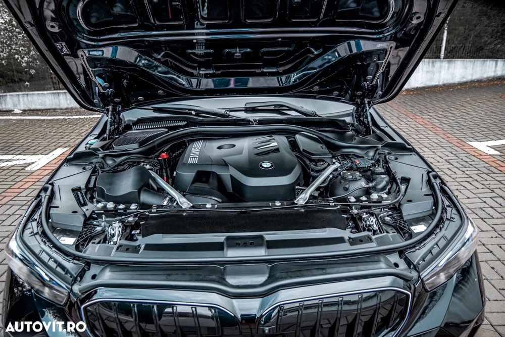 BMW 5 Series 2023 — imagine 11