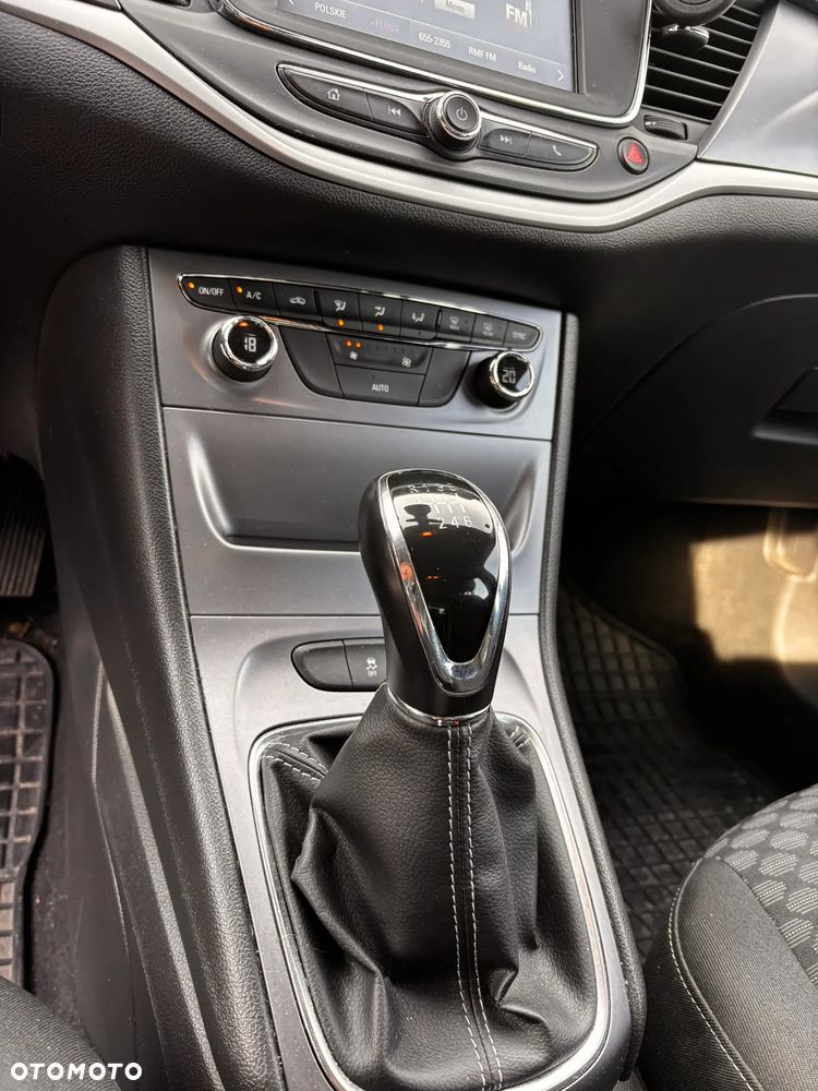 Opel Astra 1.4 T Enjoy - 15